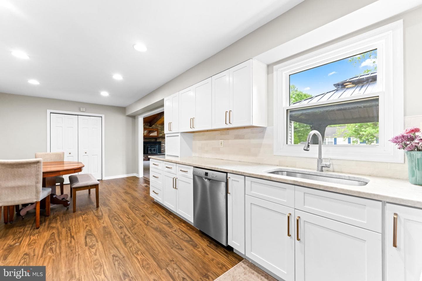 2415 Kelford Lane photo 8