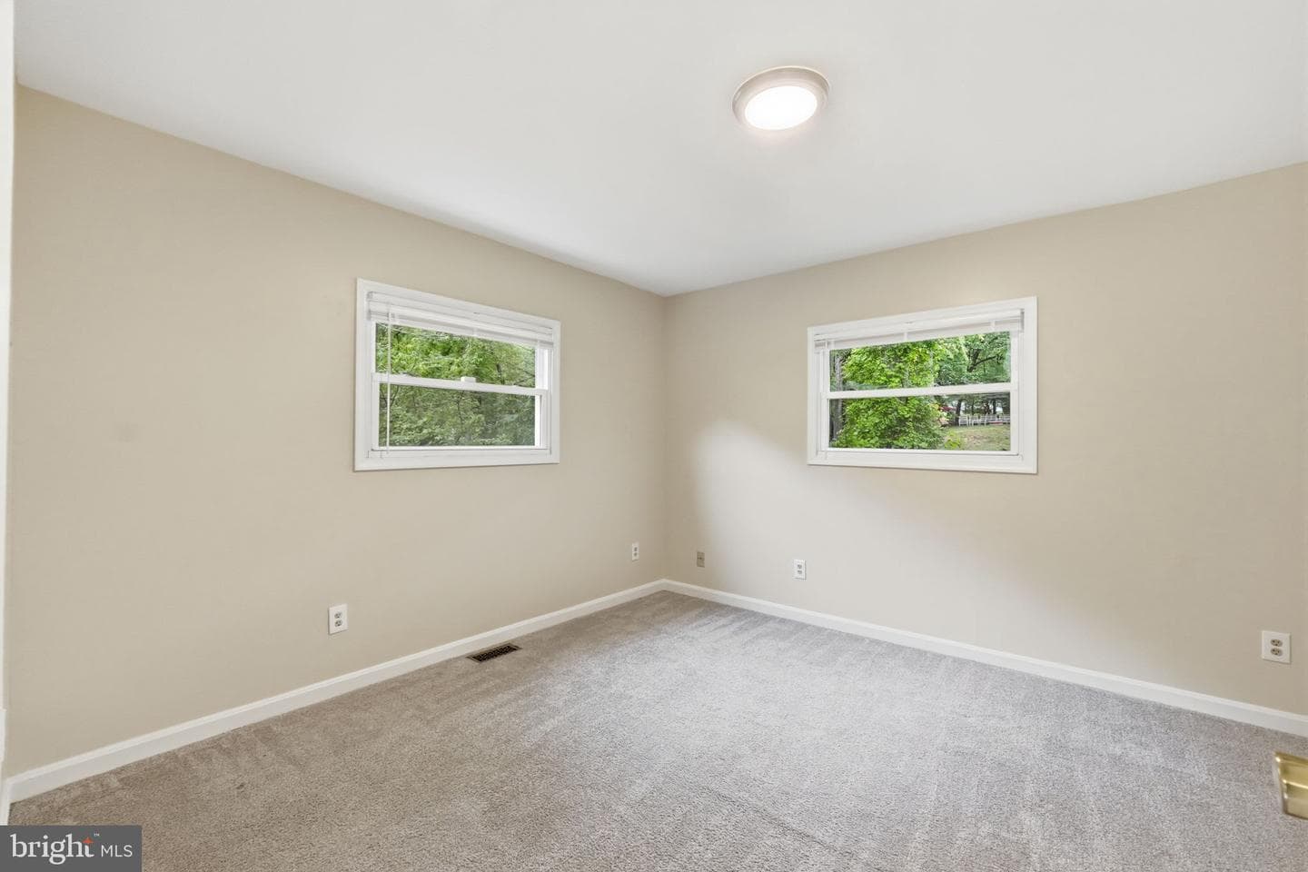 8402 Sleepy Hollow Road photo 14