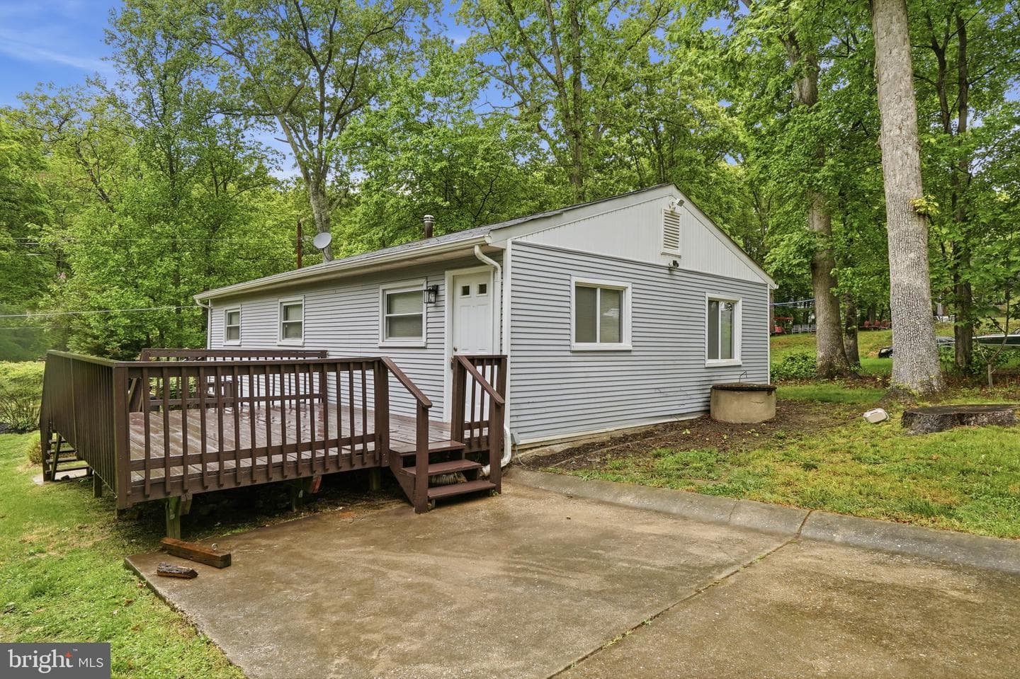 8402 Sleepy Hollow Road photo 22