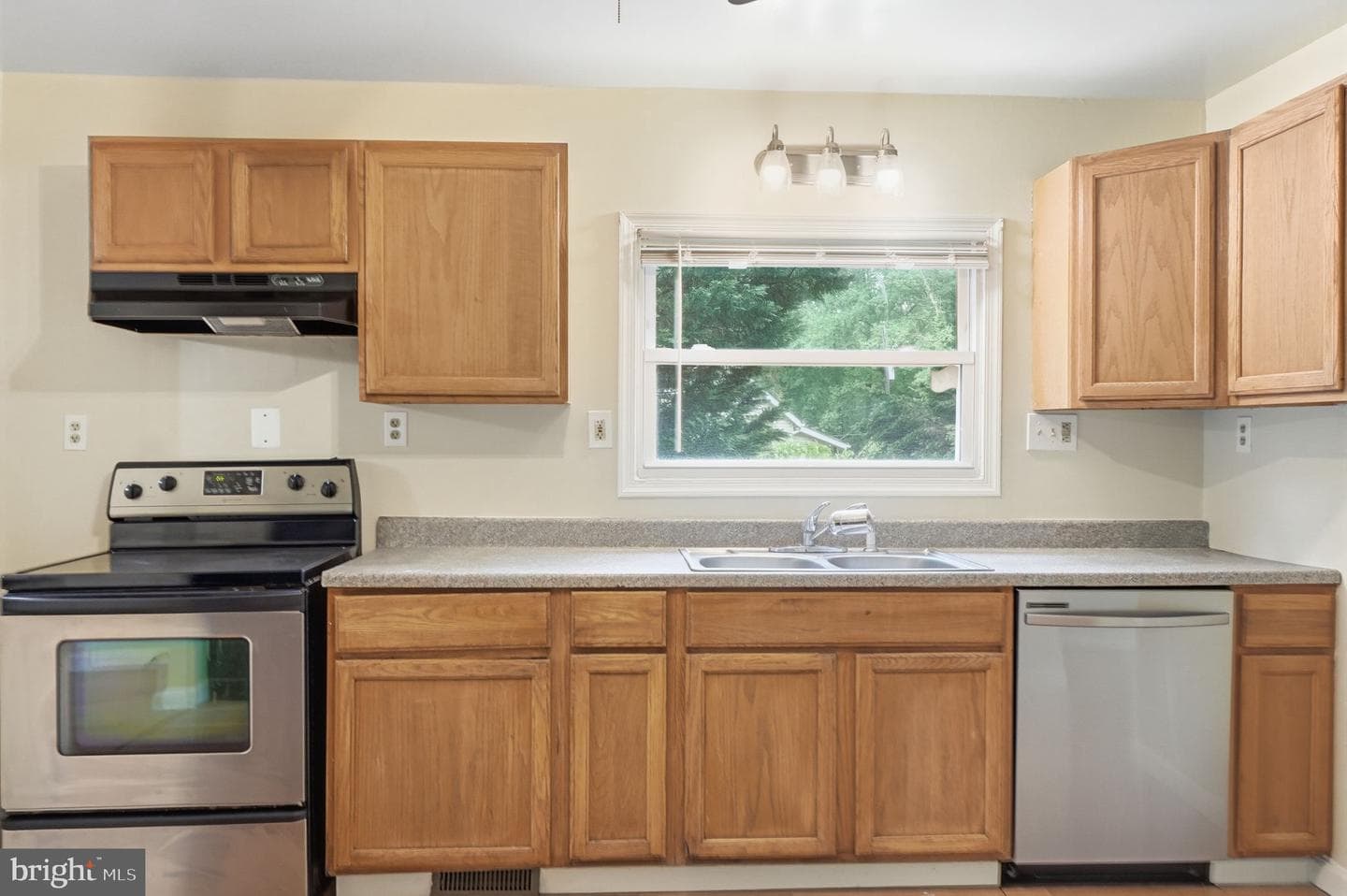 8402 Sleepy Hollow Road photo 8