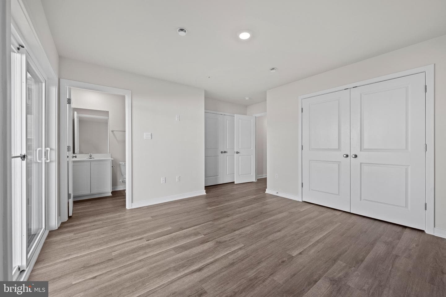 15041 Douglas Fir Lane photo 7