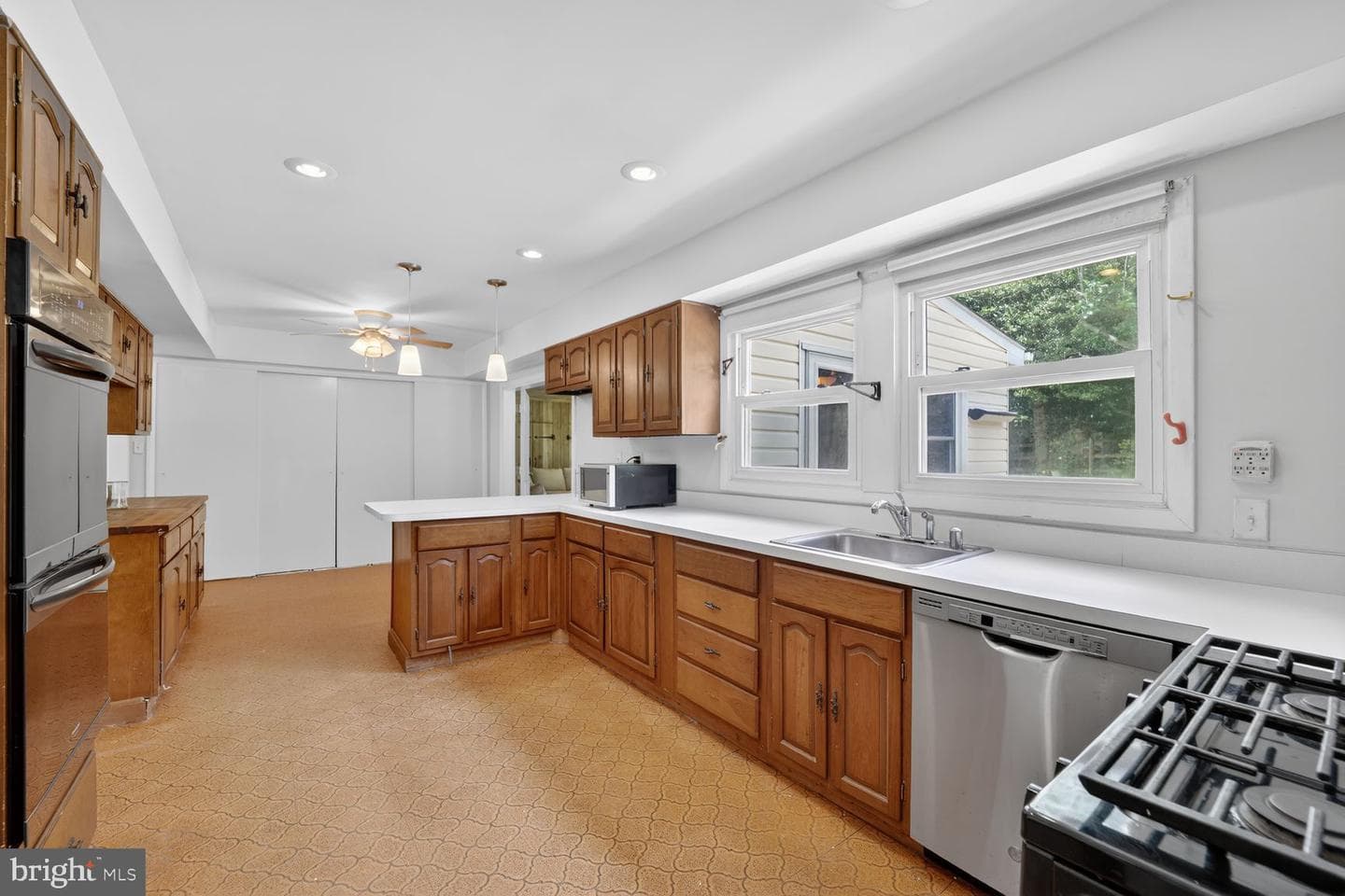 2922 Barrister Lane photo 8