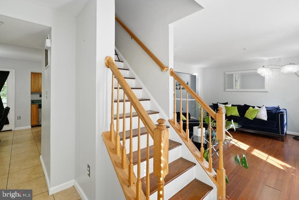 6704 Seabird Court photo 4