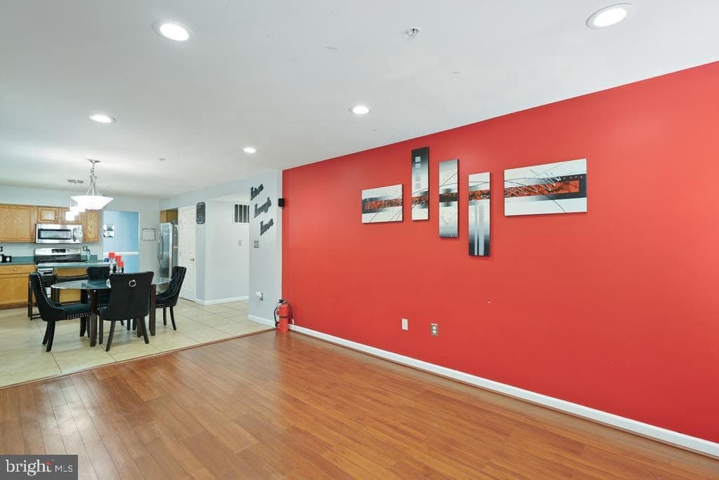 6704 Seabird Court photo 8