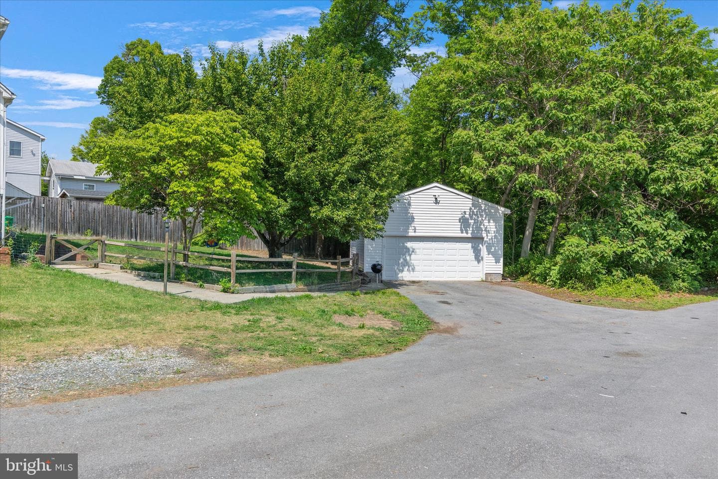 7008 Contee Rd photo 36