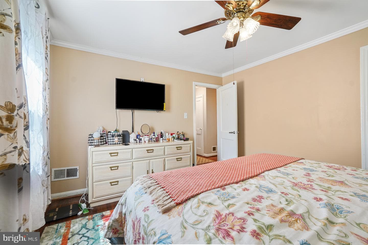 7218 Glenridge photo 17