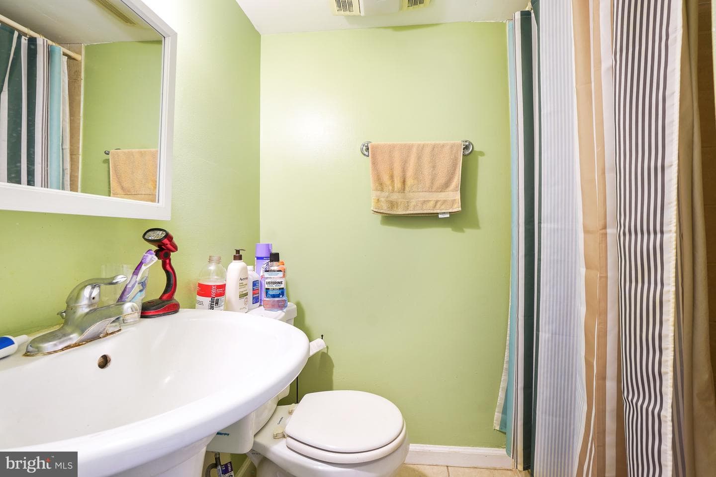 7218 Glenridge photo 24