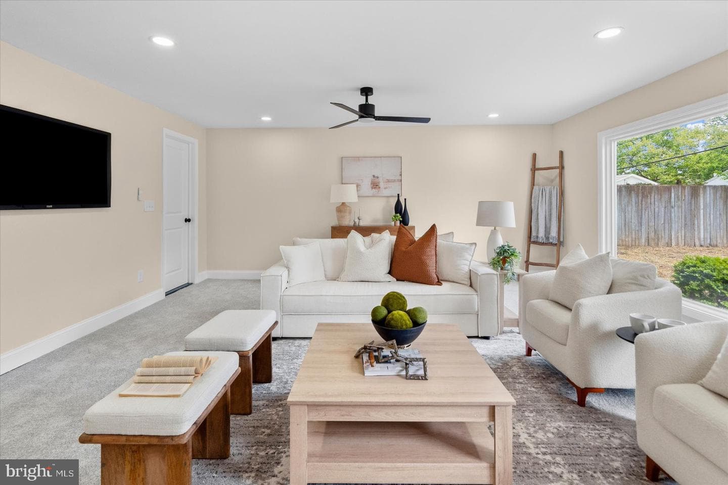 12508 Swirl Lane photo 2