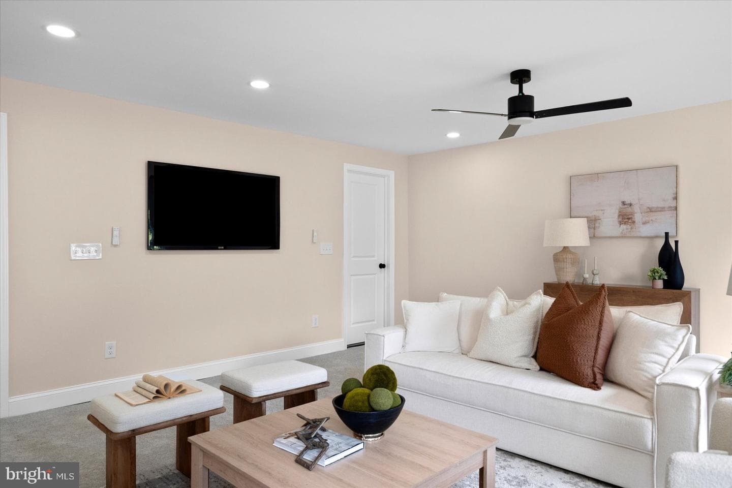 12508 Swirl Lane photo 3