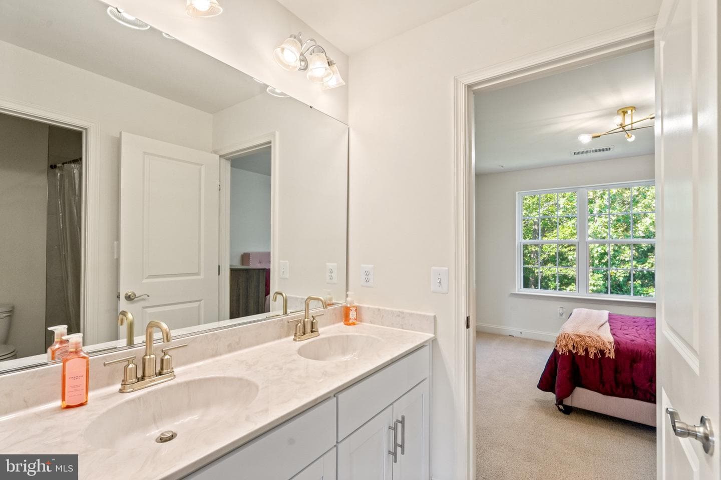 8400 Cedar Chase photo 18