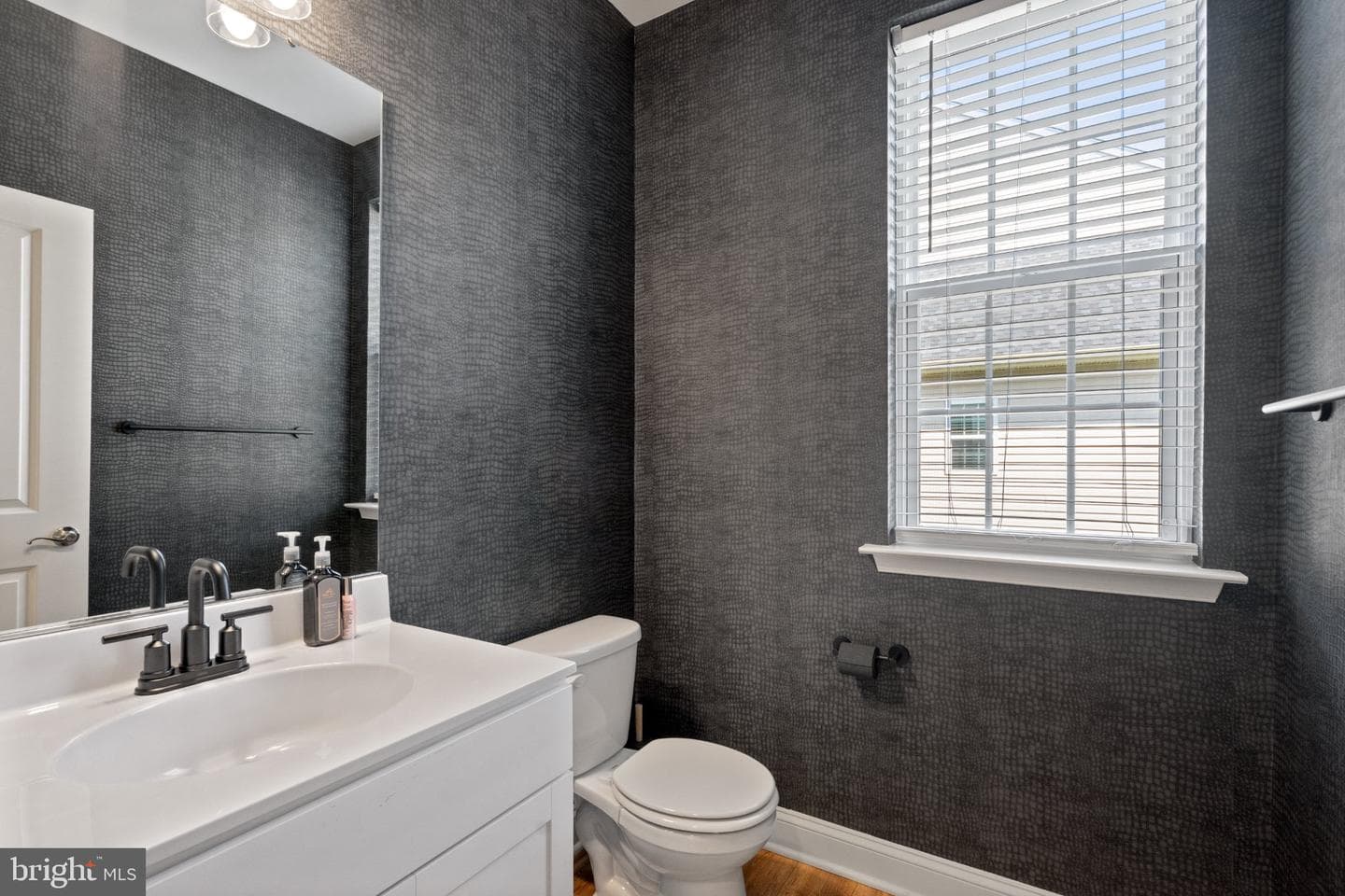 8400 Cedar Chase photo 21