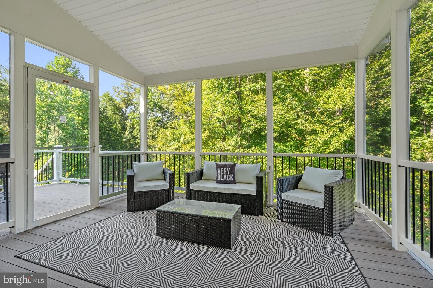 8400 Cedar Chase photo 37