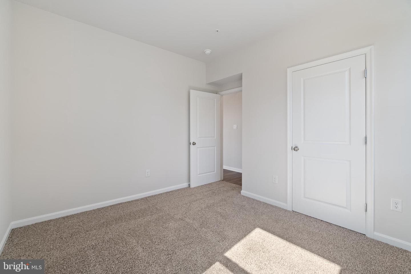 5212 Manor Park Drive photo 16