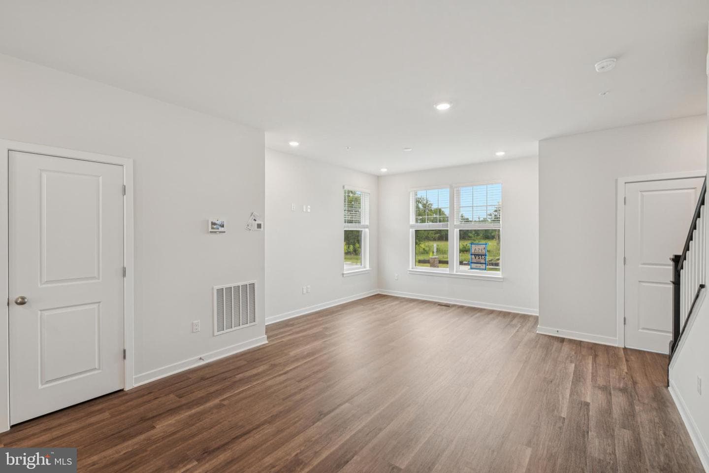 7428 Calm Retreat Boulevard photo 4