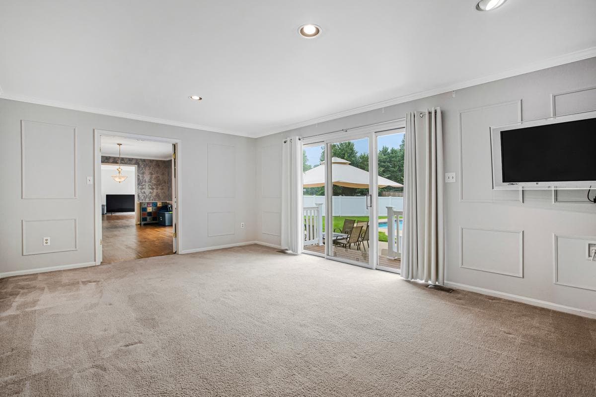16704 Goldsborough Avenue photo 16