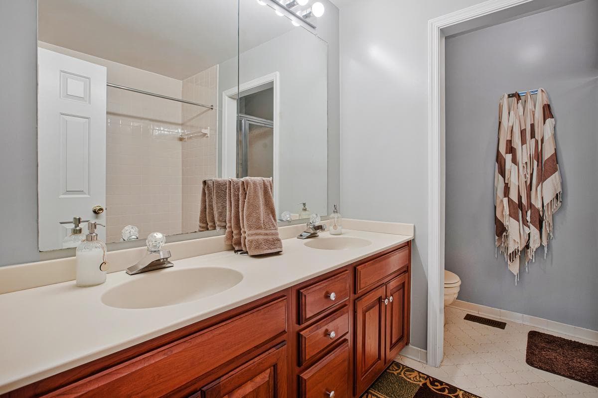 16704 Goldsborough Avenue photo 37