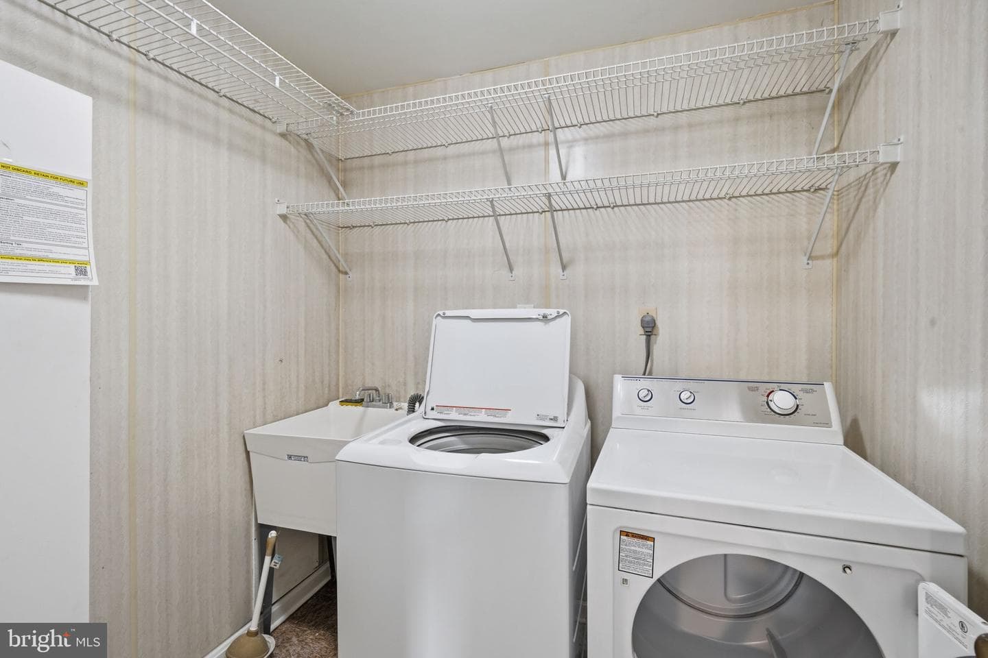 9008 Acredale Court photo 25