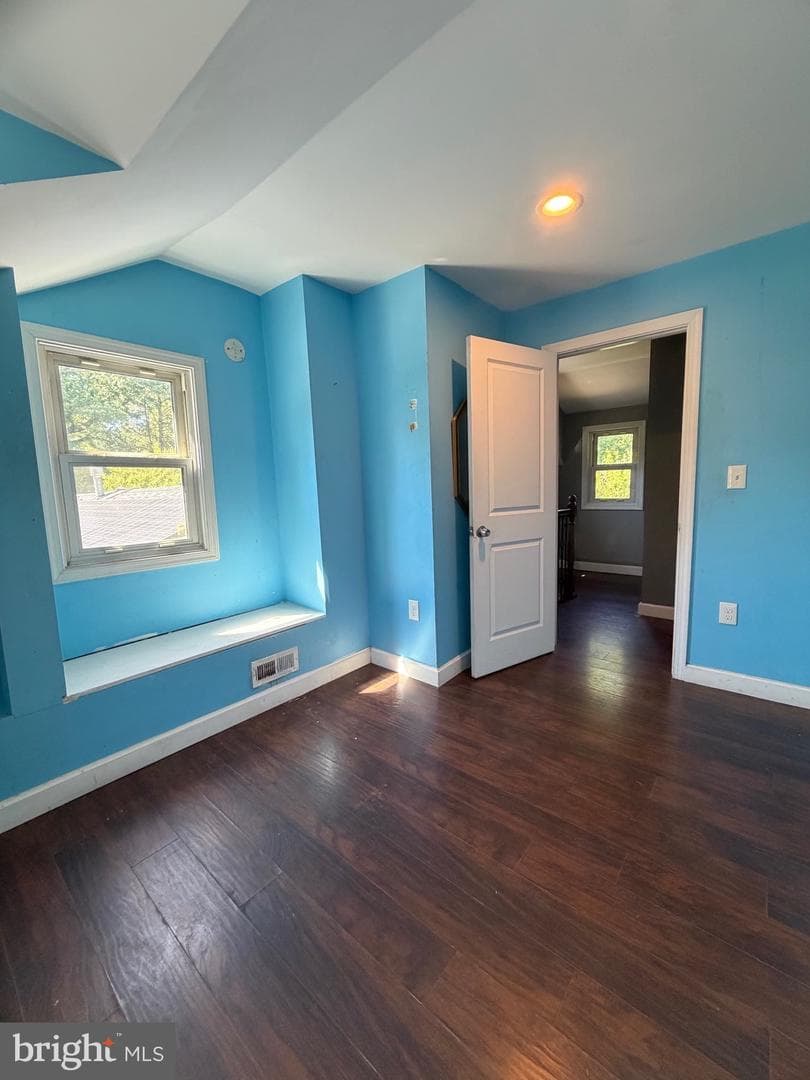2583 Oak Glen Way photo 8