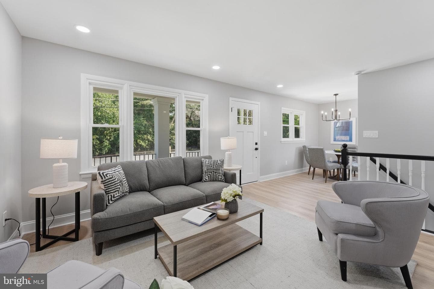 1213 Quo Avenue photo 3