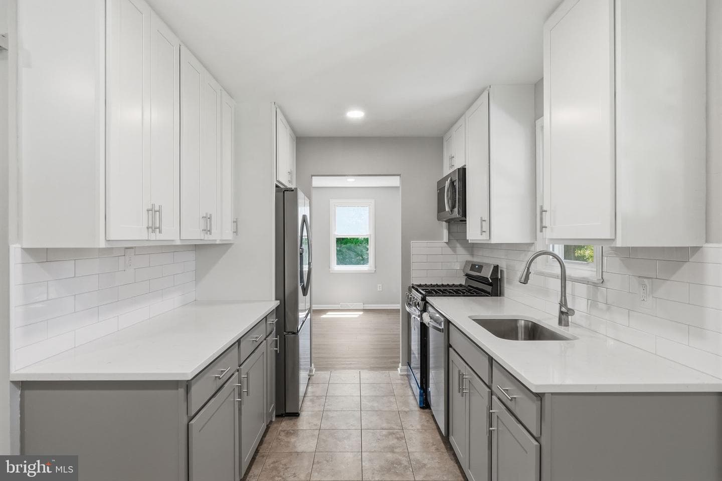 2621 Lackawanna St photo 7