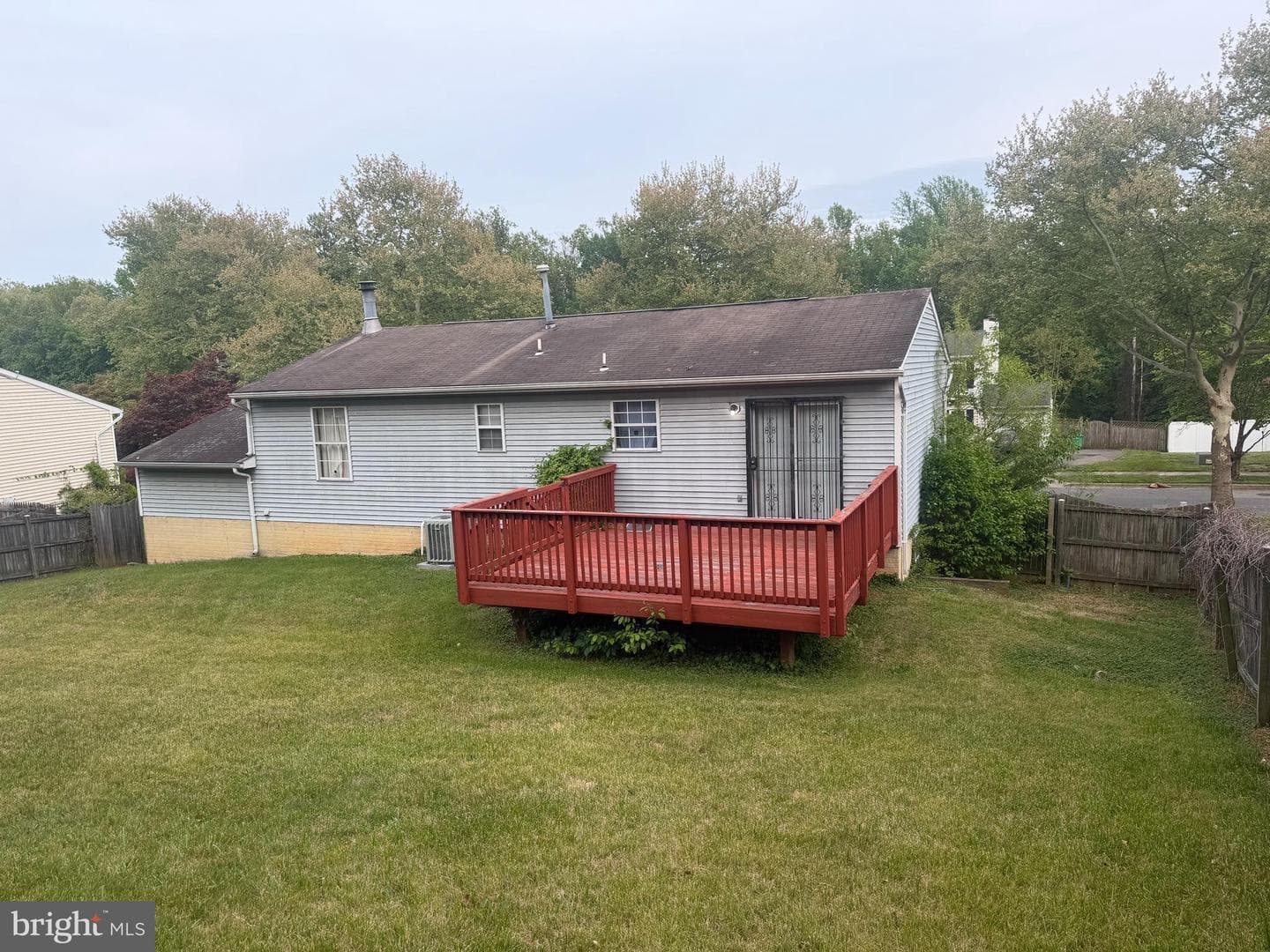6105 Walnut Street photo 3