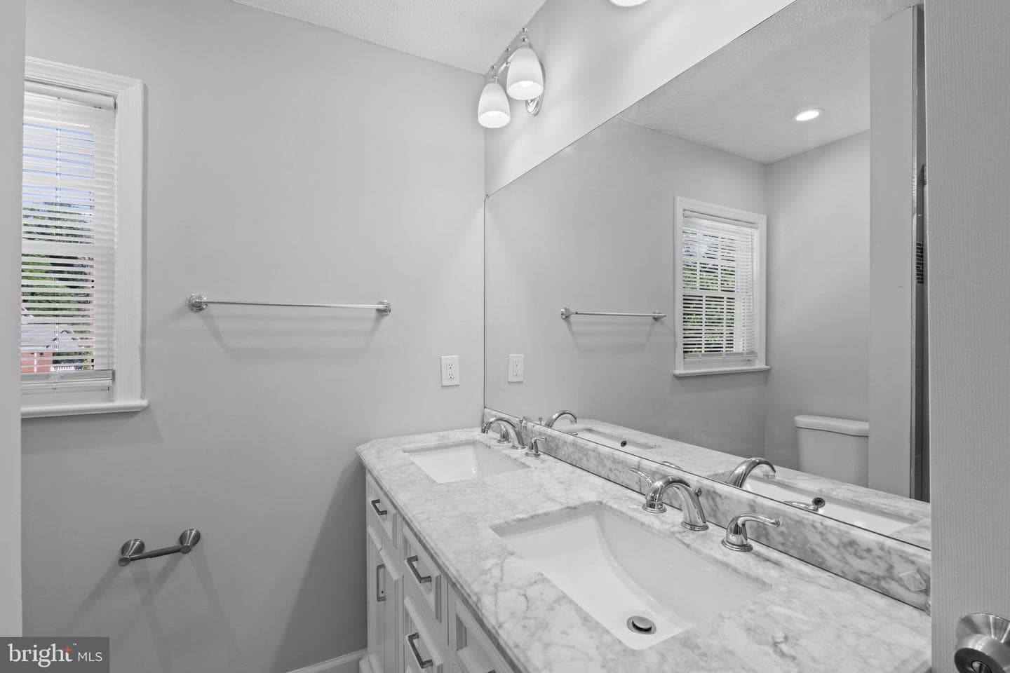 13512 Reid Circle photo 37