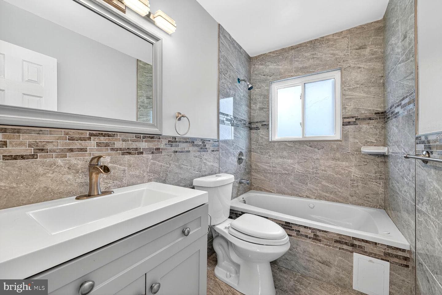 4112 Norcross Street photo 16