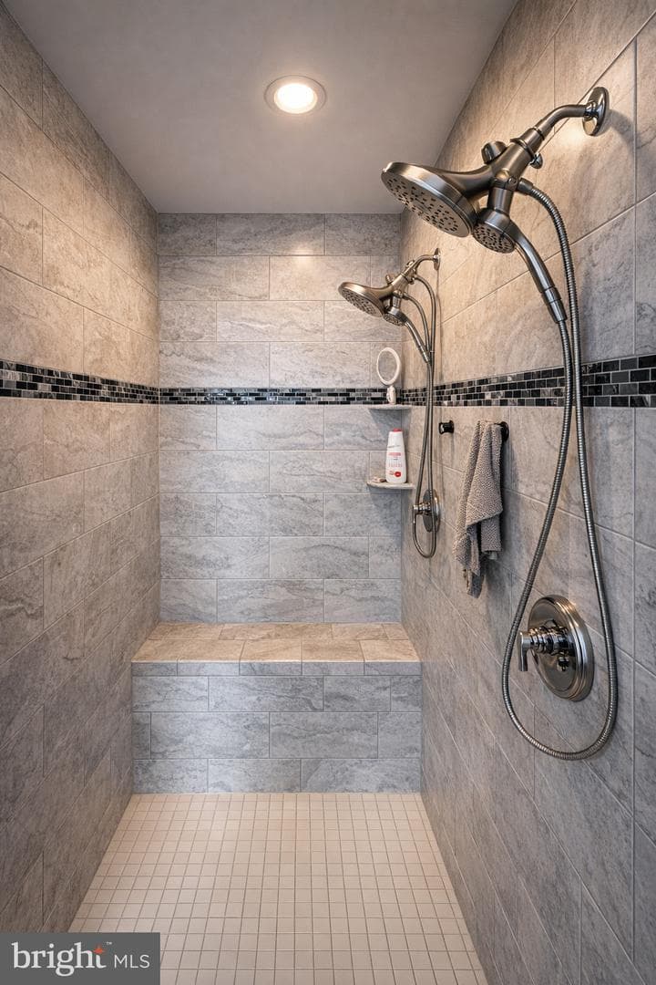 9009 Village Springs Drive photo 10