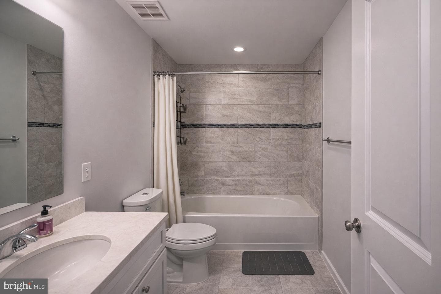 9009 Village Springs Drive photo 13