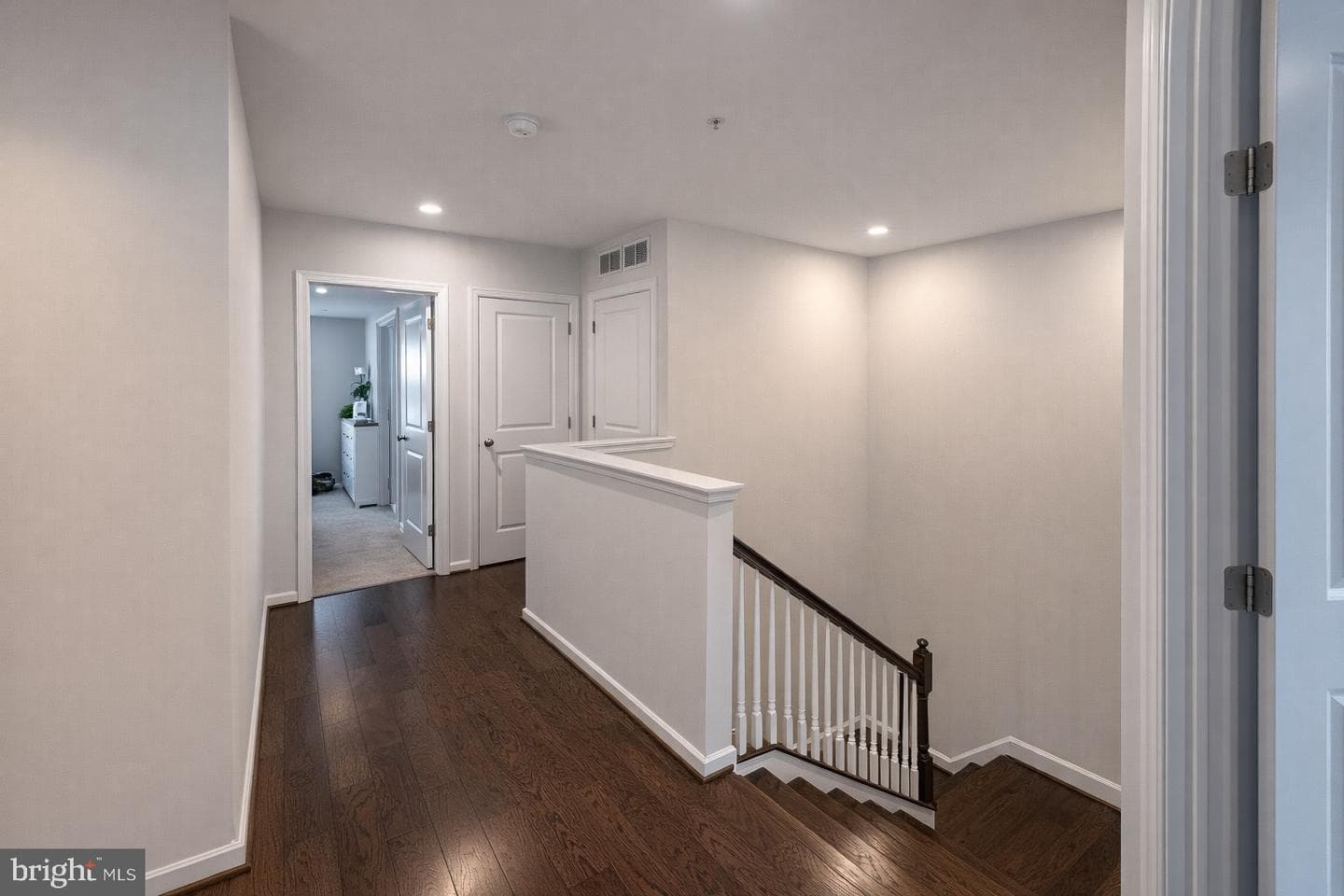 9009 Village Springs Drive photo 7