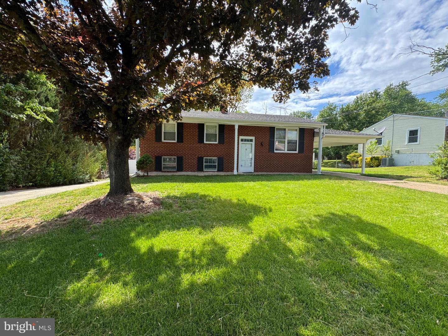 9507 Small Drive photo 2