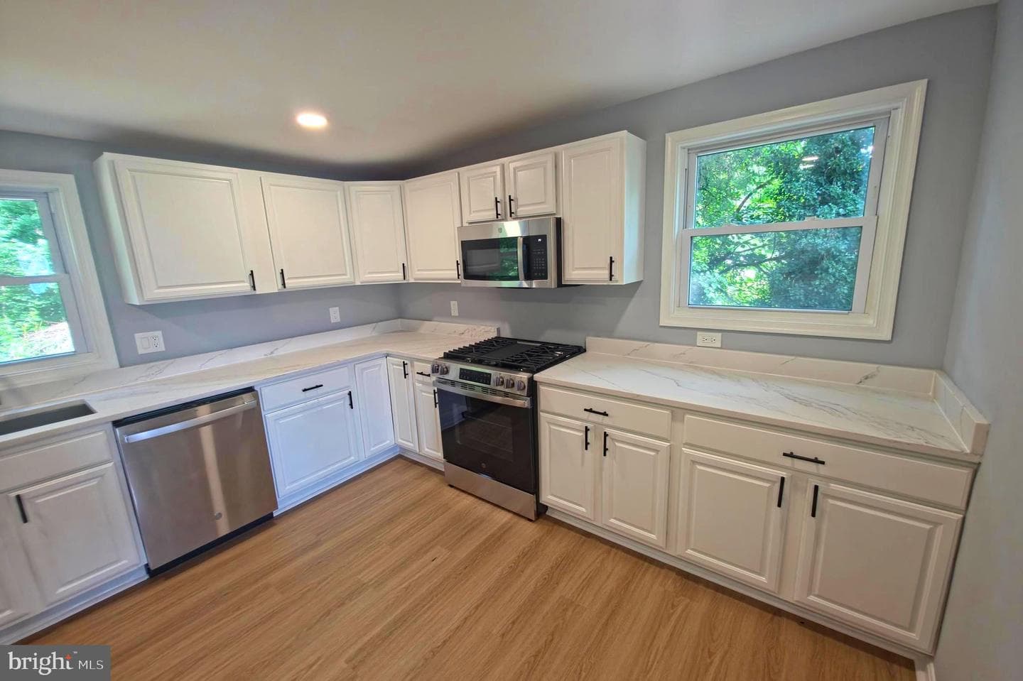 3516 Riviera Street photo 13