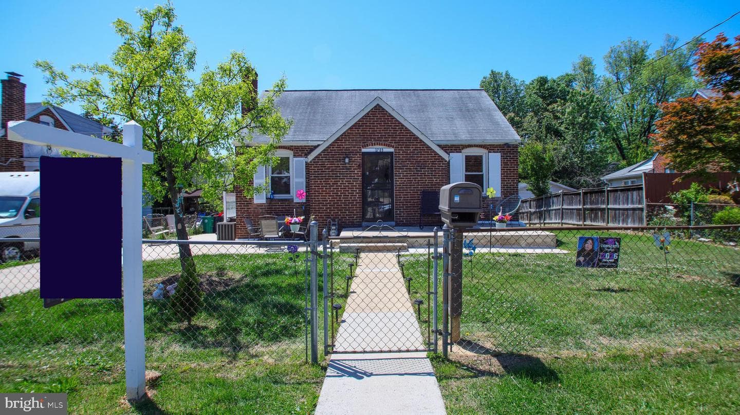 3709 Kennedy Place