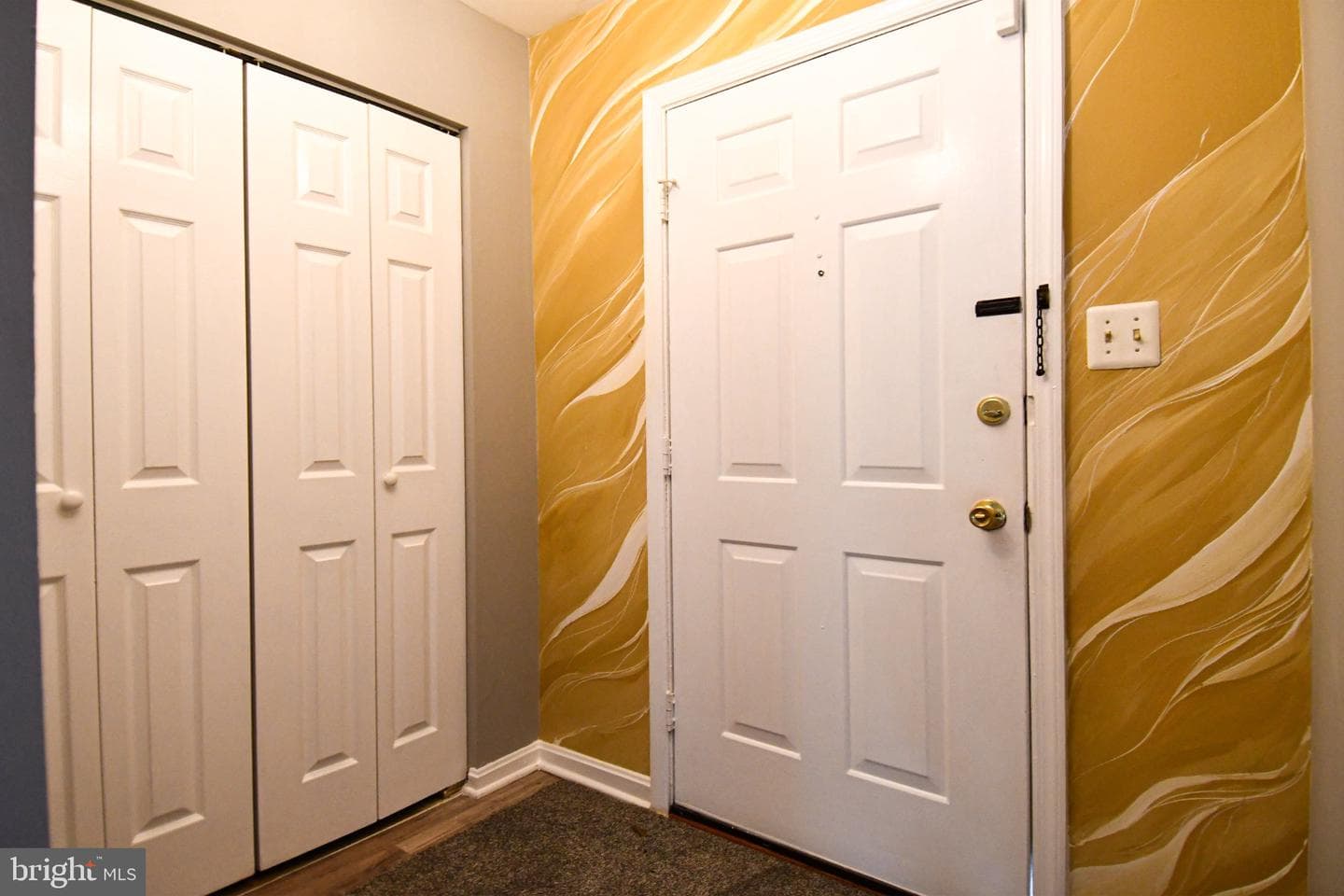 7737 Merrick Lane photo 2