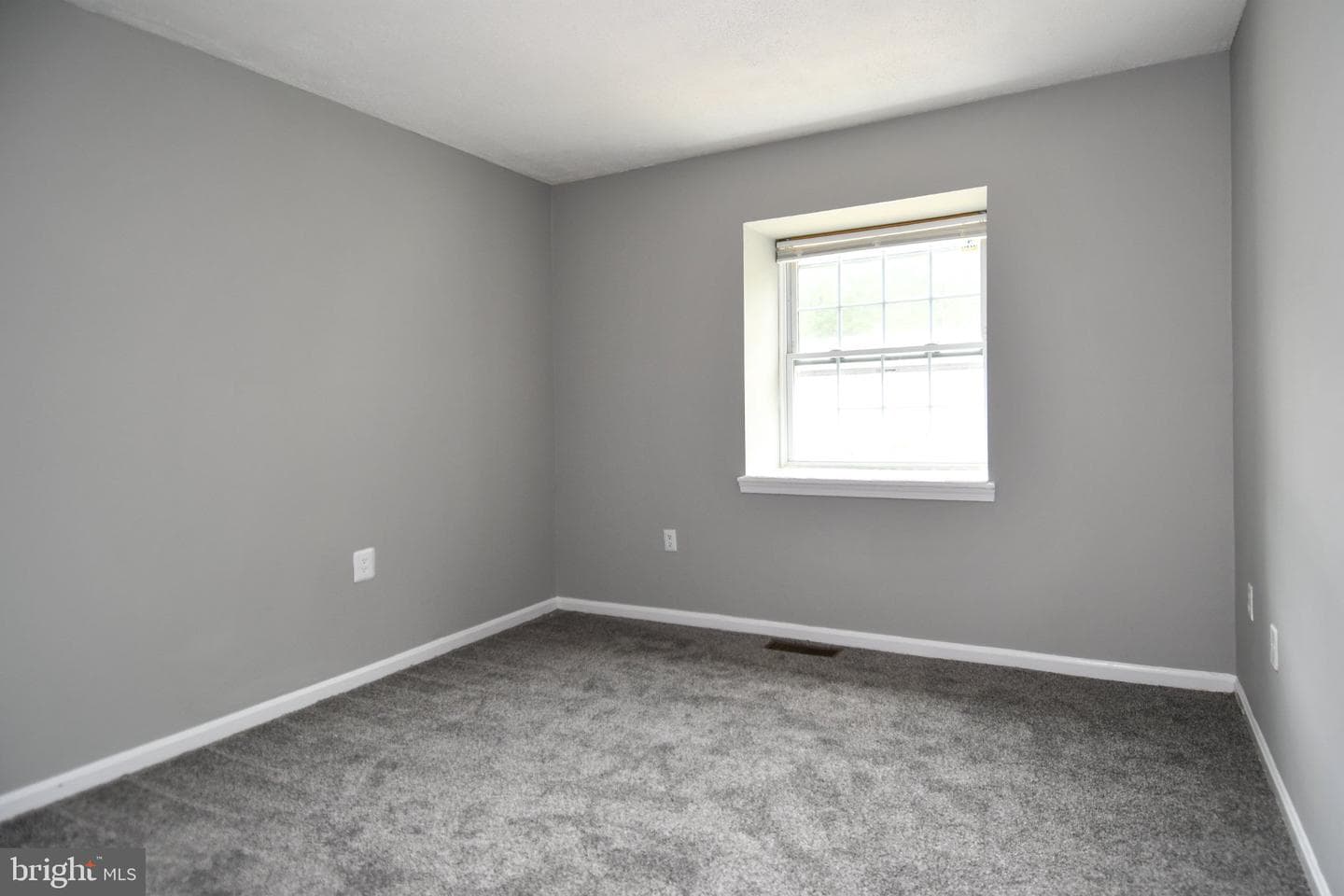 7737 Merrick Lane photo 25