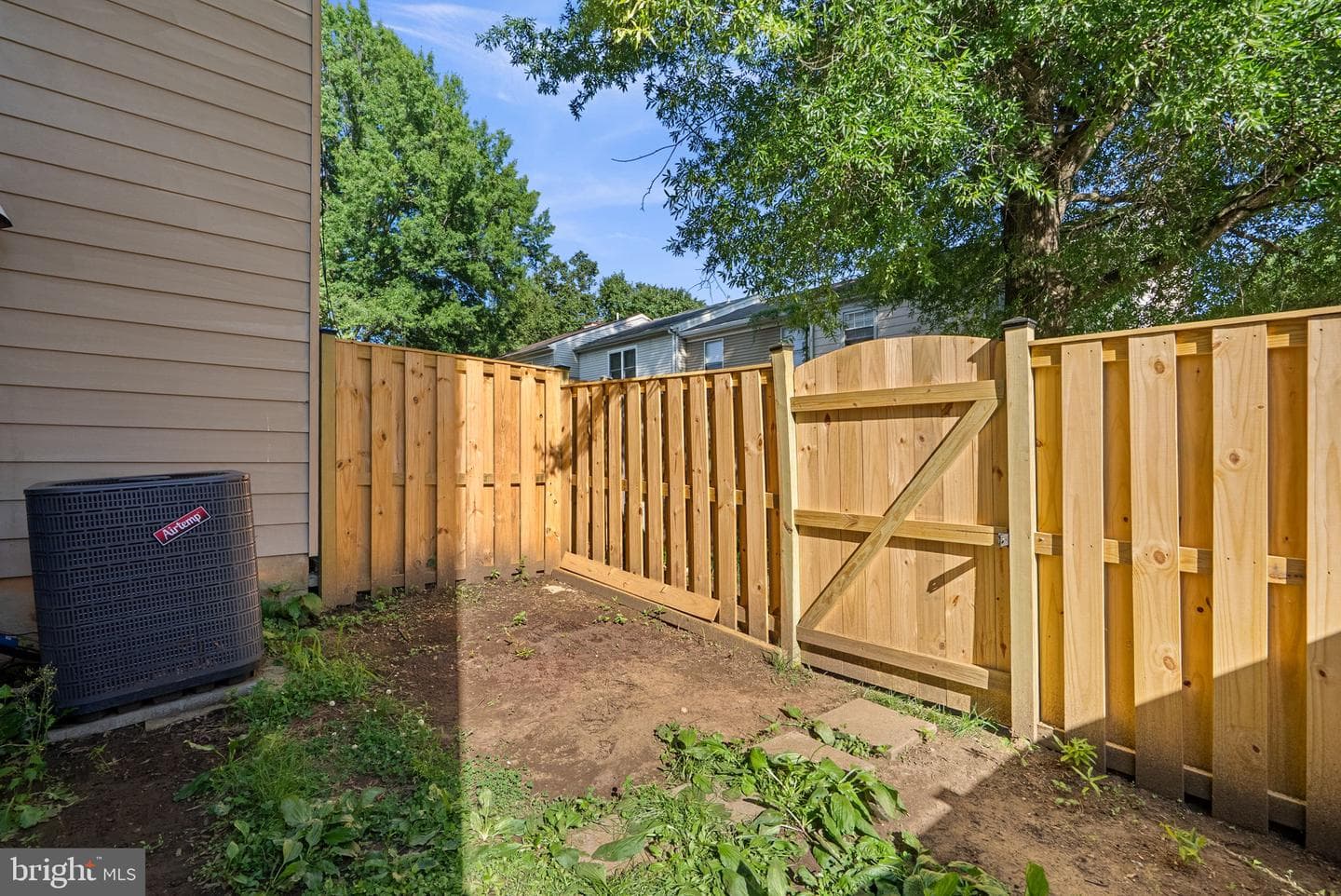 14858 London Lane photo 43