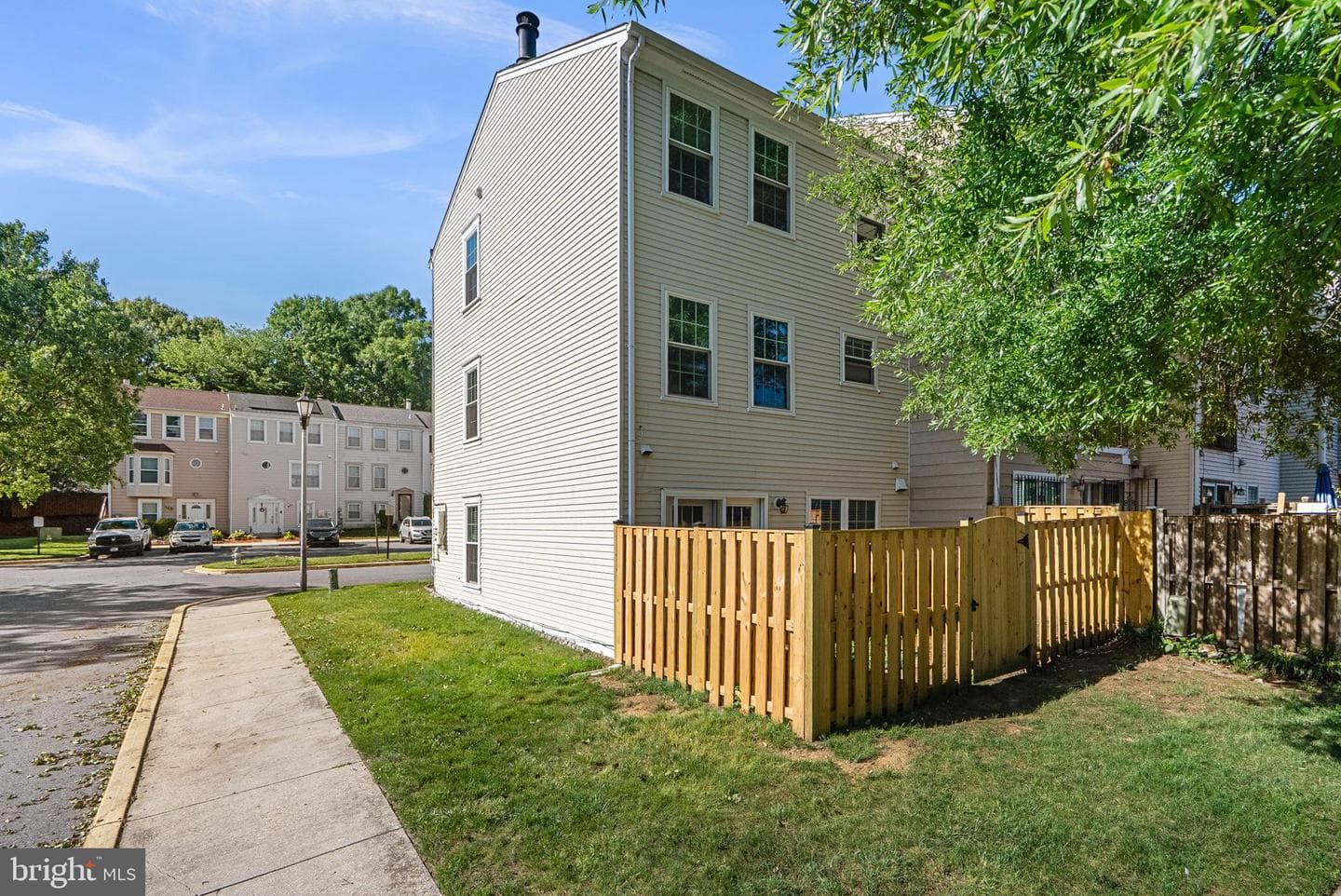 14858 London Lane photo 46