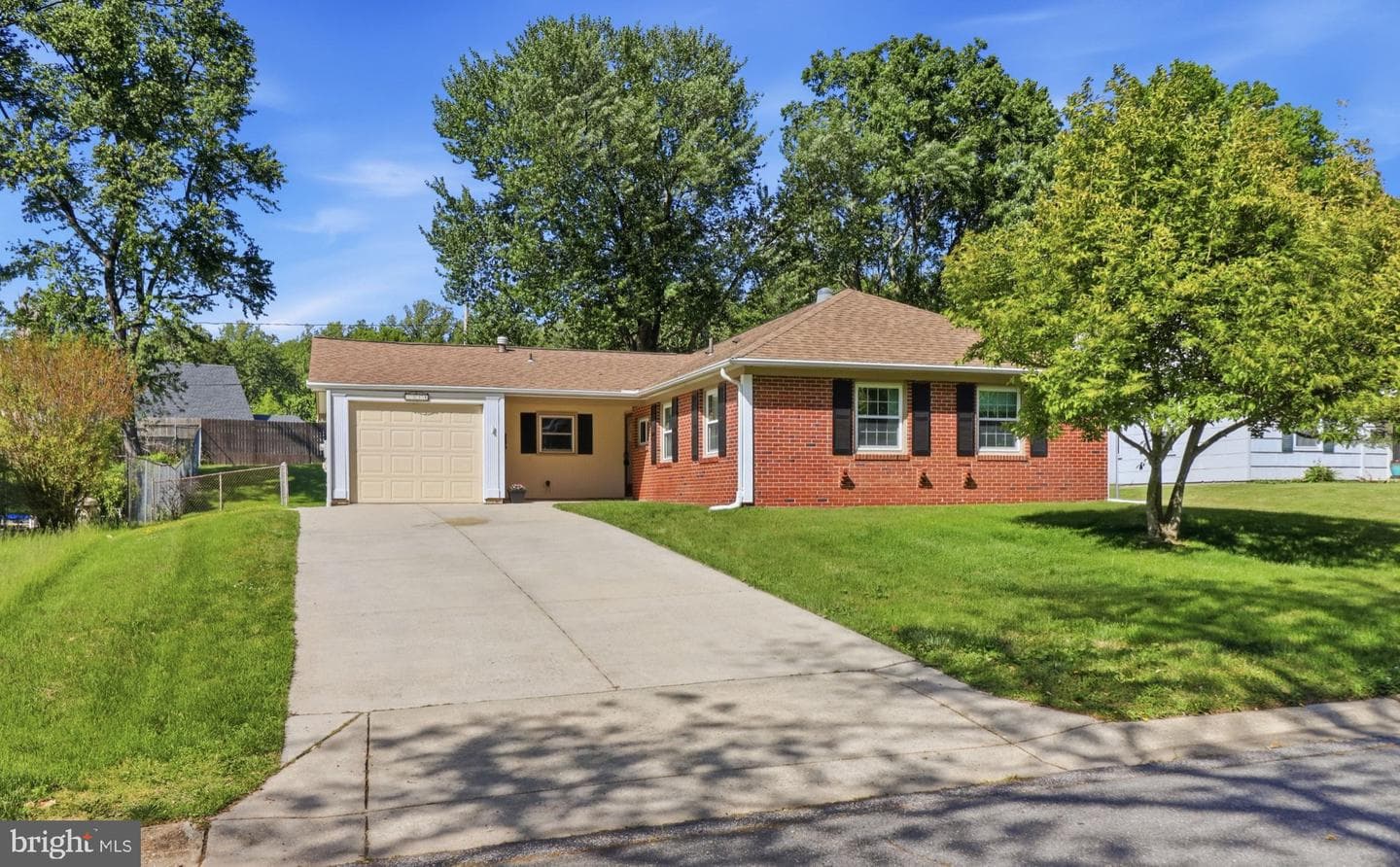 2914 Barrister Lane photo 3