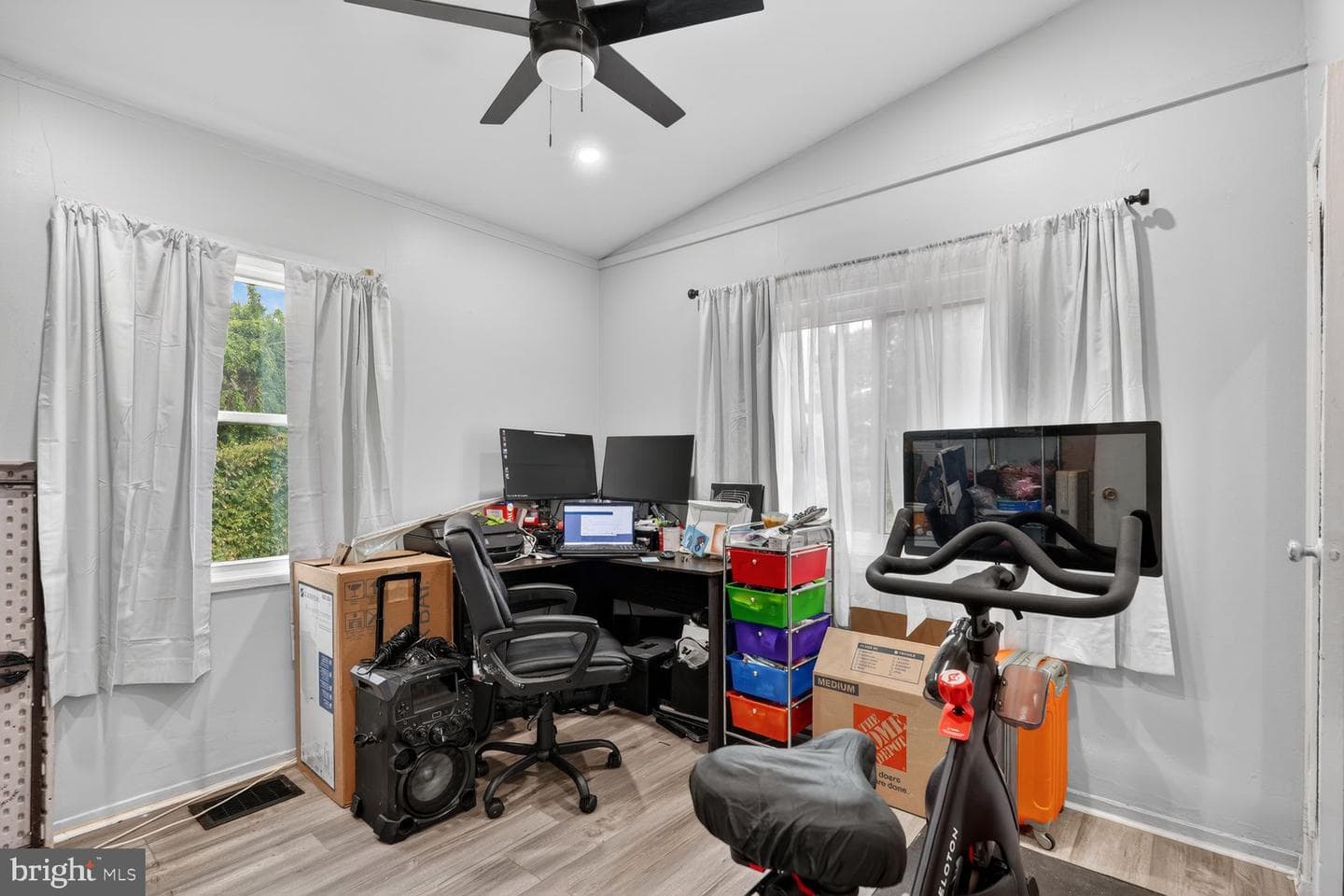 221 Seneca Drive photo 15