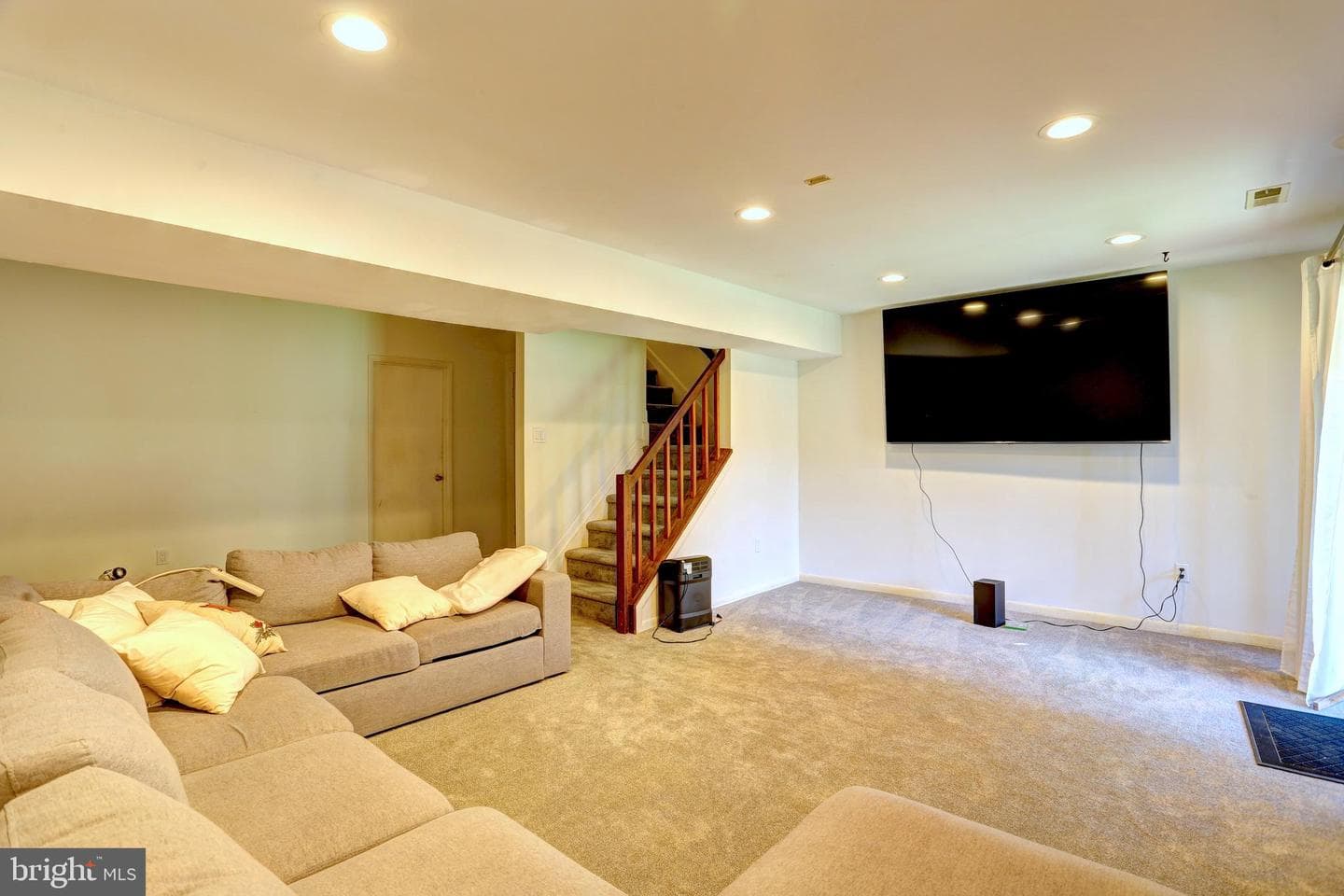 8239 Londonderry Court photo 20