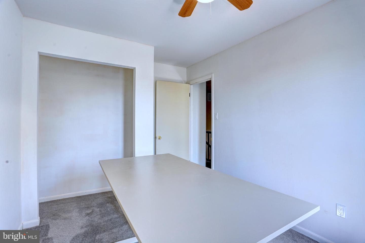 8239 Londonderry Court photo 27
