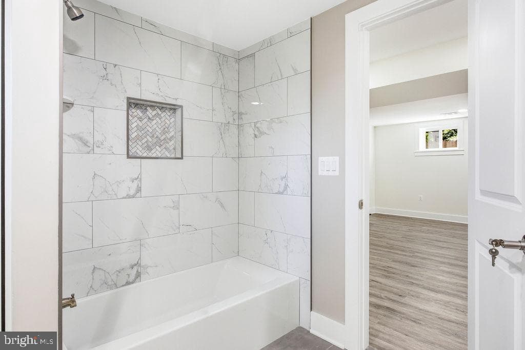 6620 Napoli Road photo 32