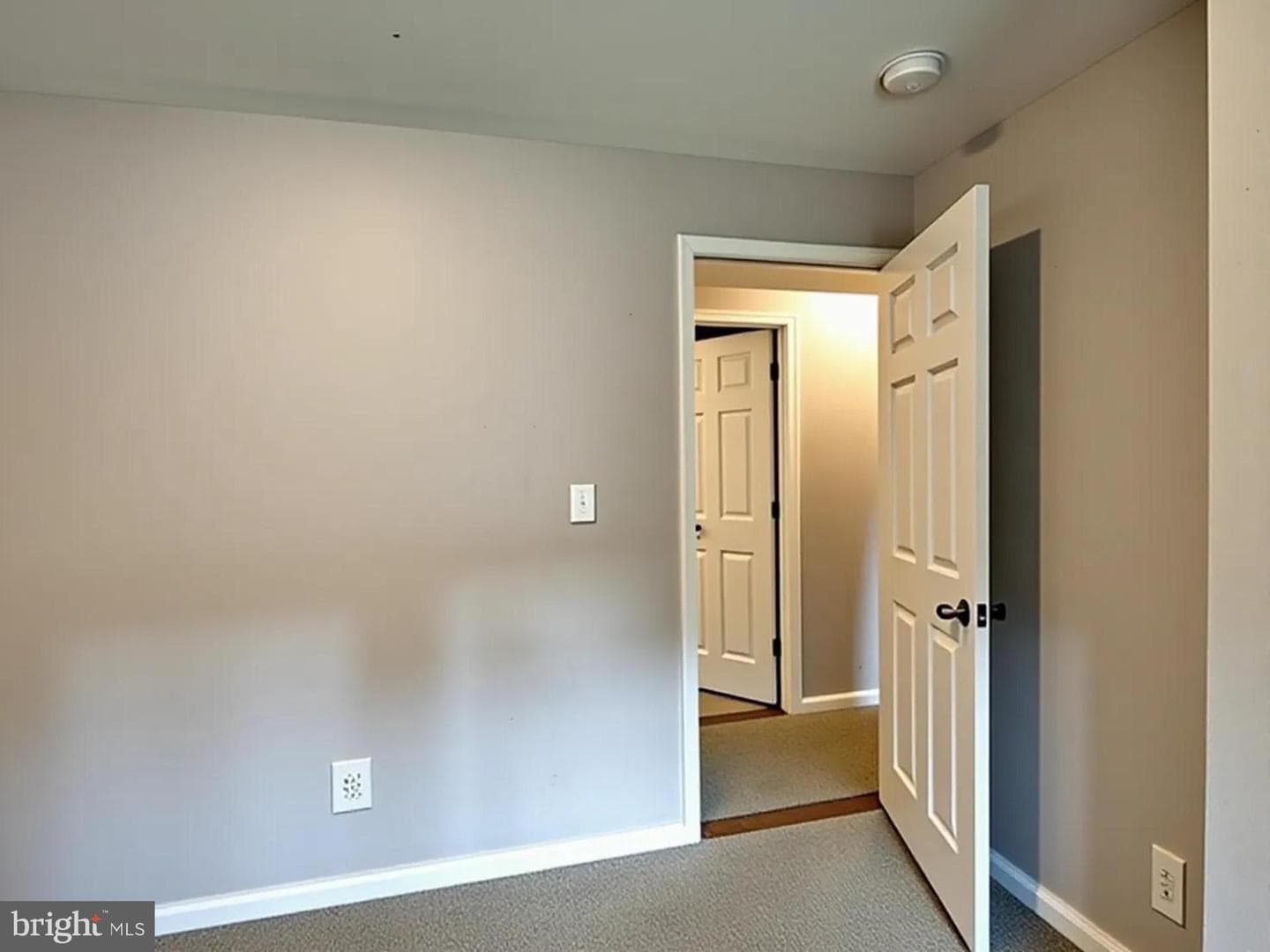5016 Laguna Road photo 27