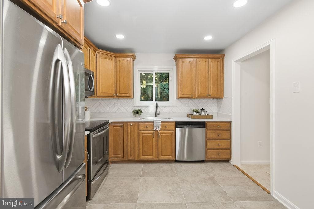 12804 Peace Drive photo 13