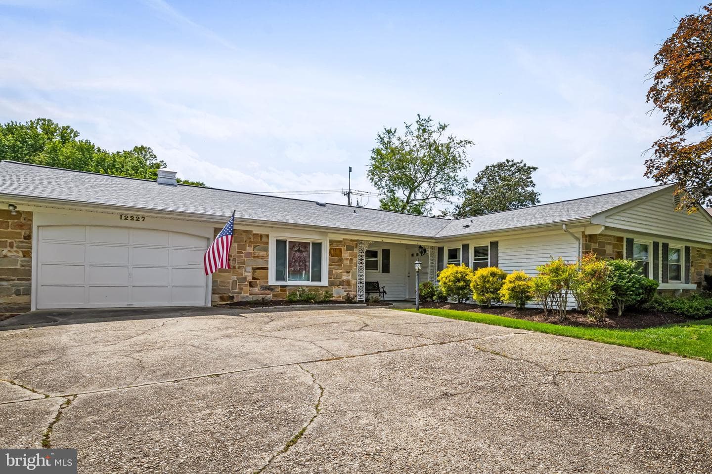 12227 Foxhill Lane photo 2
