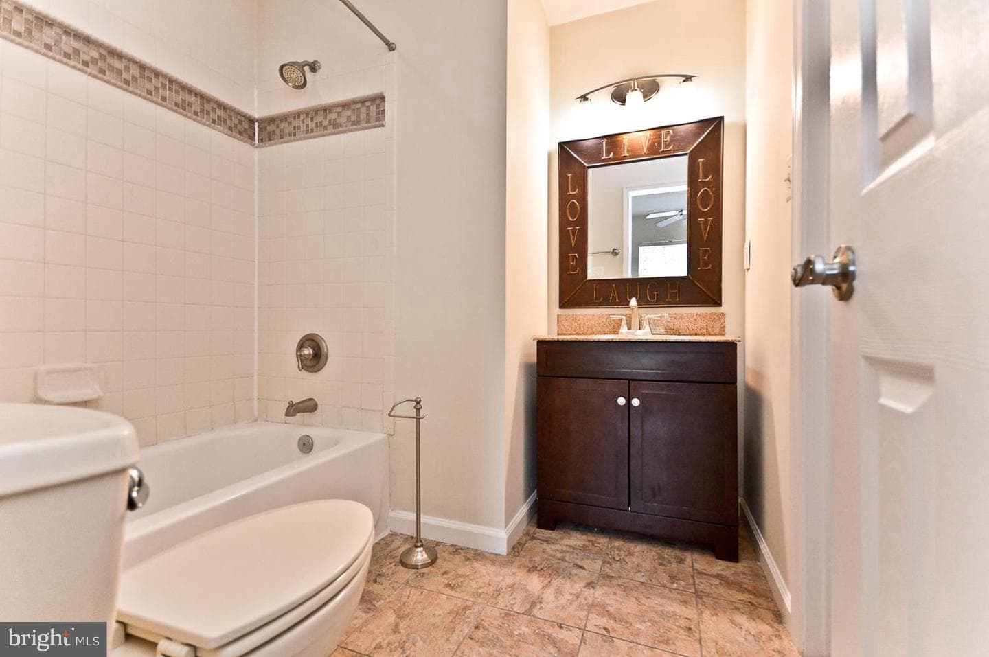 6304 E Hil Mar Circle photo 4