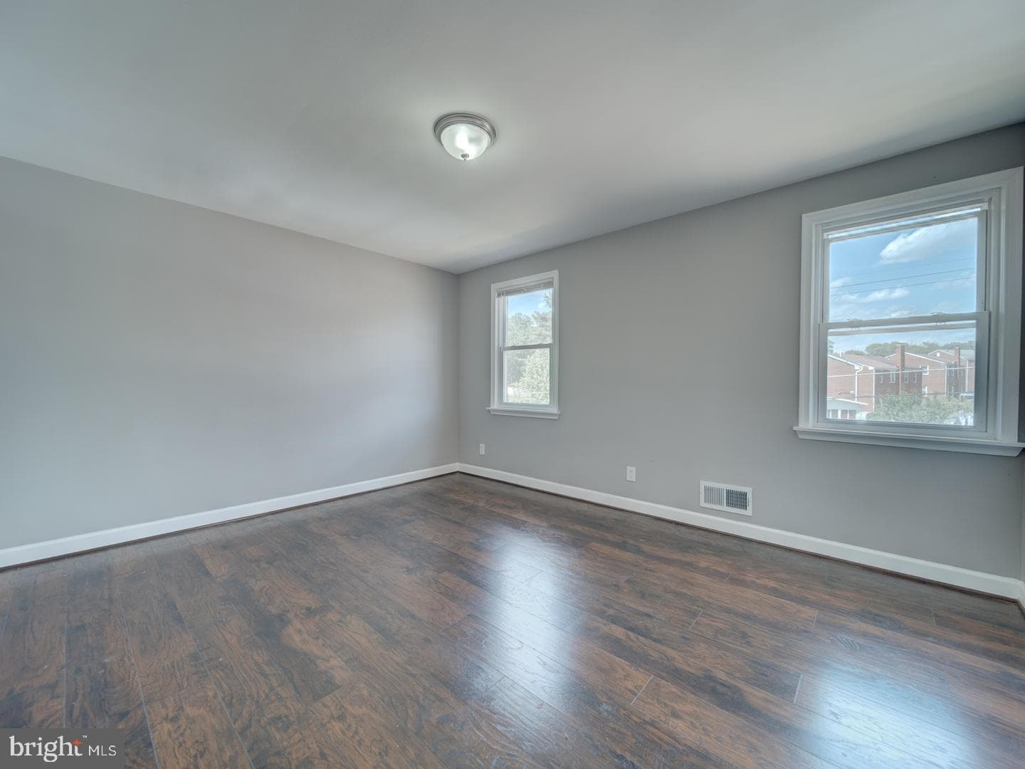 2407 Saint Clair Drive photo 36