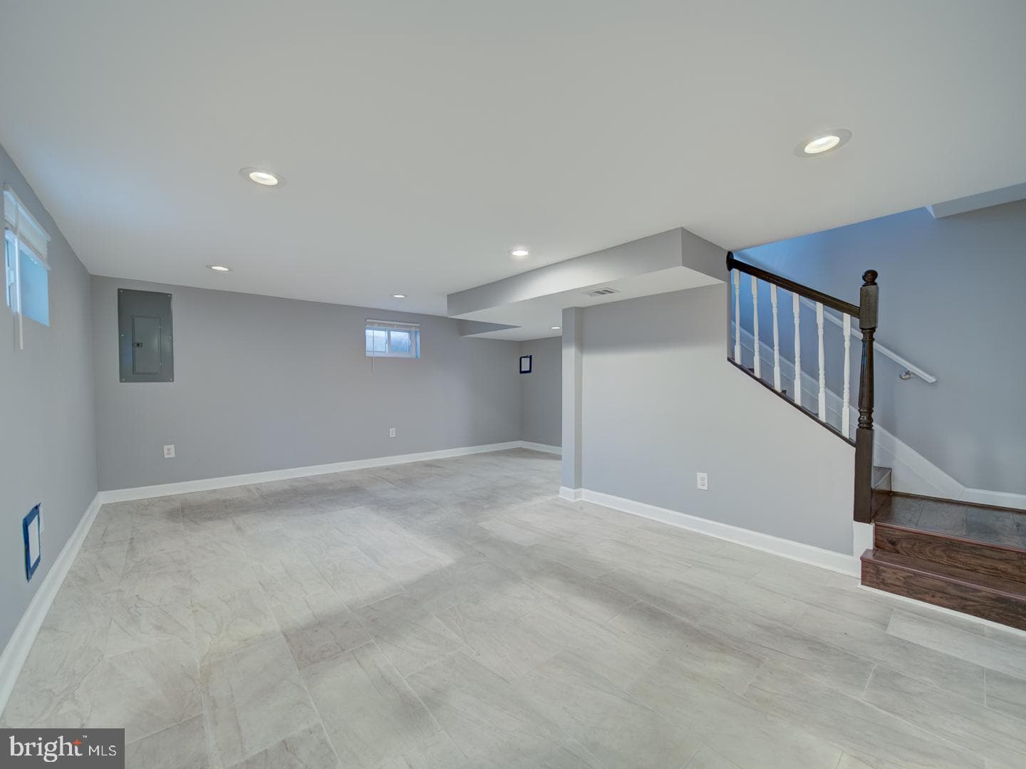 2407 Saint Clair Drive photo 40