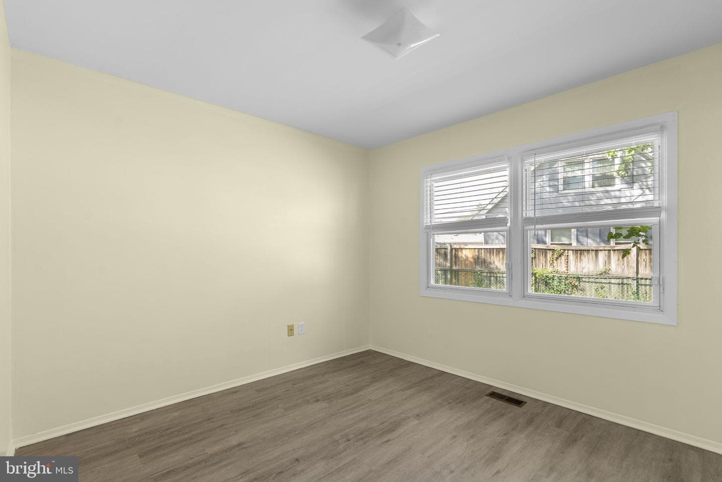3817 Winchester Lane photo 15