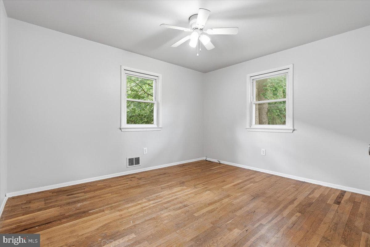11410 Caroline Avenue photo 16